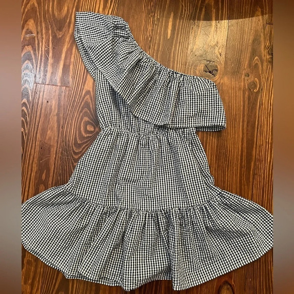 MINKPINK One Shoulder Navy and White Gingham Ruffle Dress ASOS - Picture 5 of 6